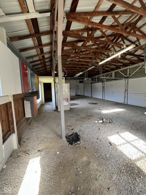 Listing Image 117