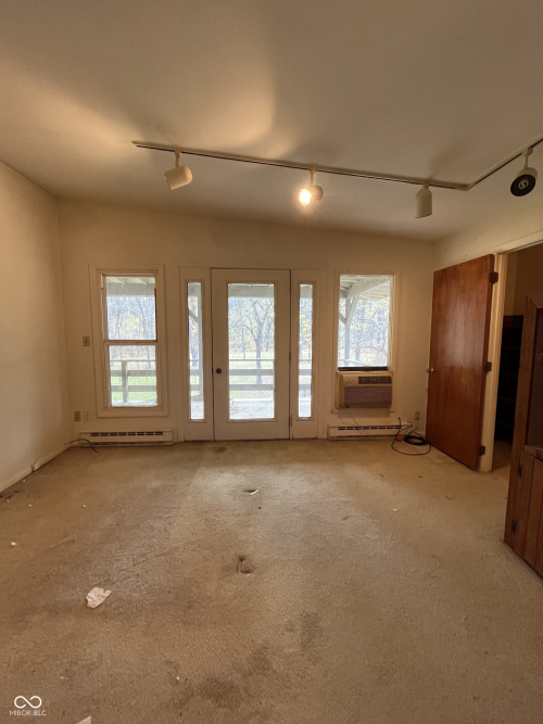 Listing Image 28