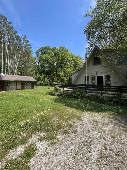 Listing Image 4