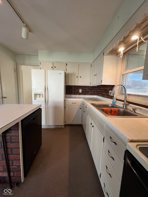 Listing Image 51