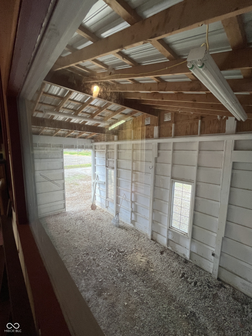 Listing Image 82