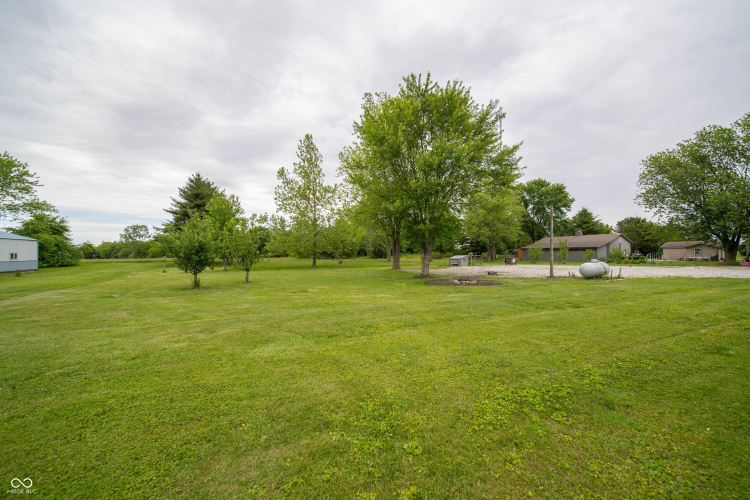Listing Image 40