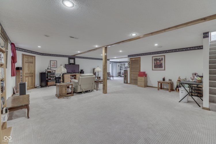 Listing Image 38