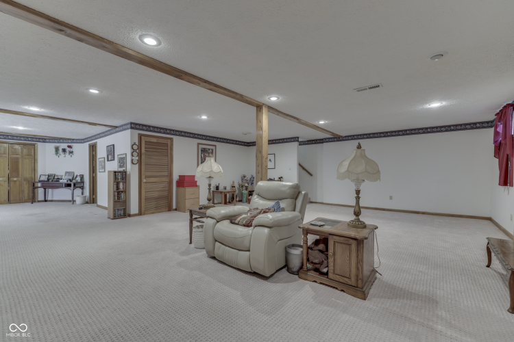 Listing Image 41
