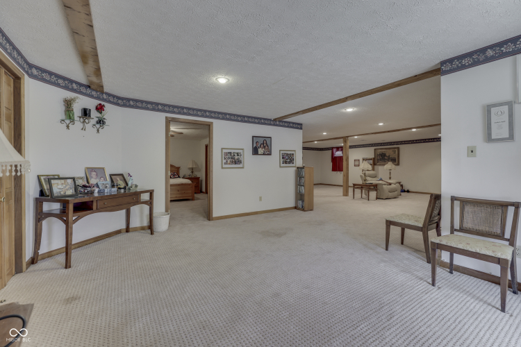 Listing Image 45