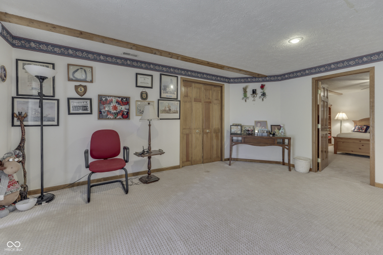 Listing Image 46