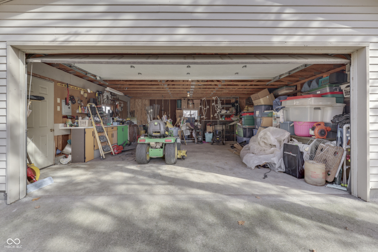 Listing Image 64