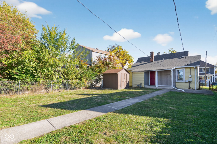 Listing Image 3