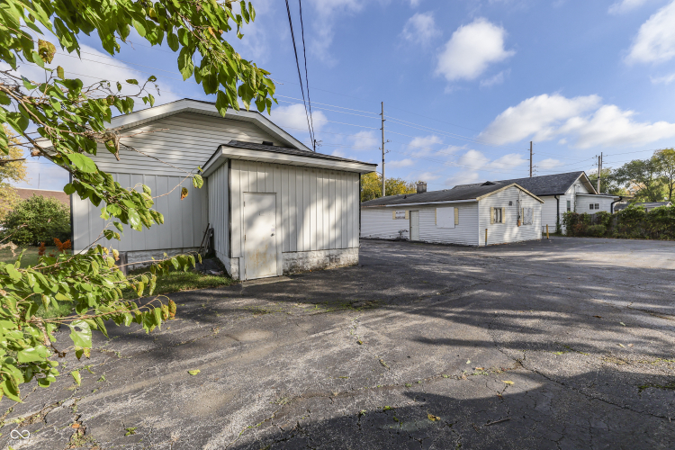 Listing Image 33