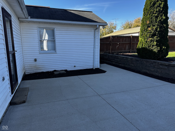 Listing Image 13