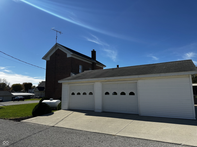 Listing Image 17