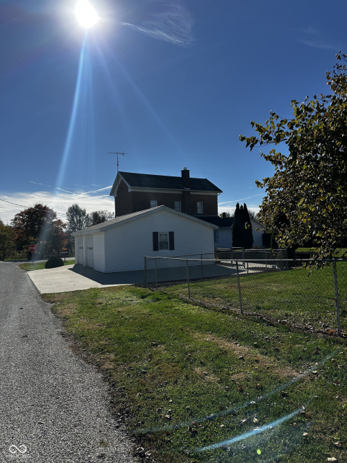 Listing Image 7