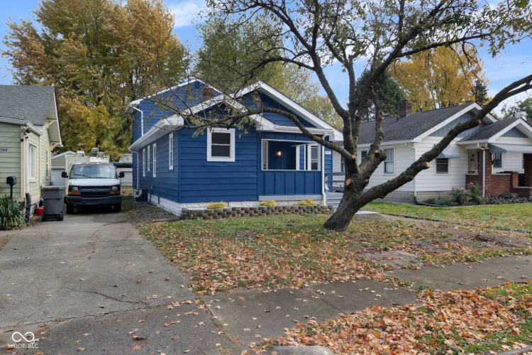 Listing Image 3