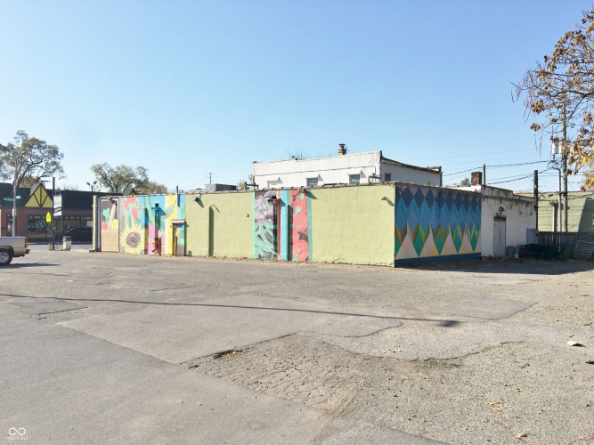 Listing Image 4