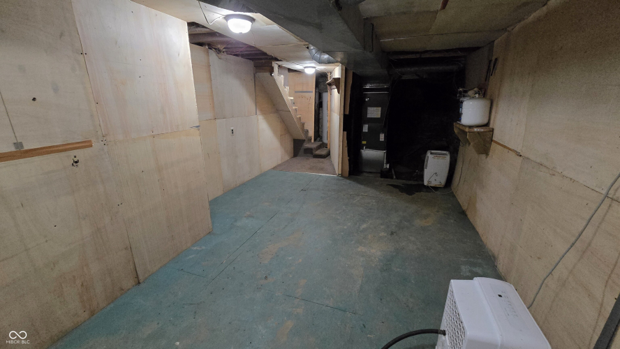 Listing Image 24