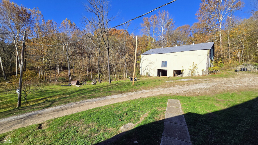 Listing Image 6