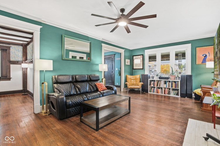 Listing Image 13
