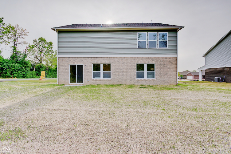 Listing Image 40