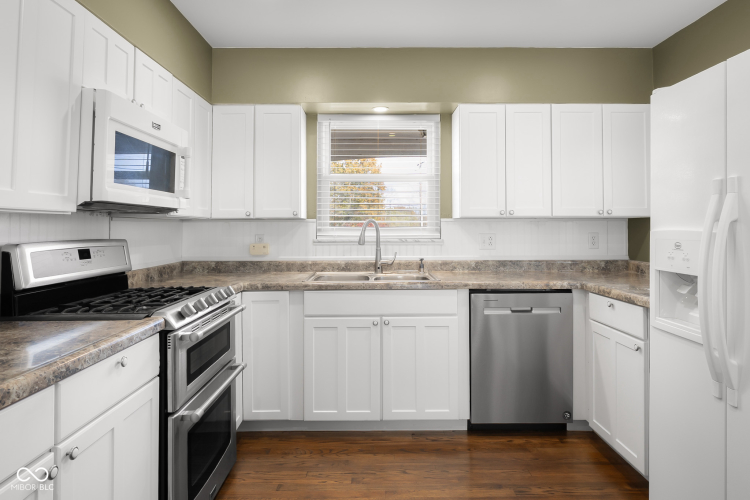 Listing Image 15