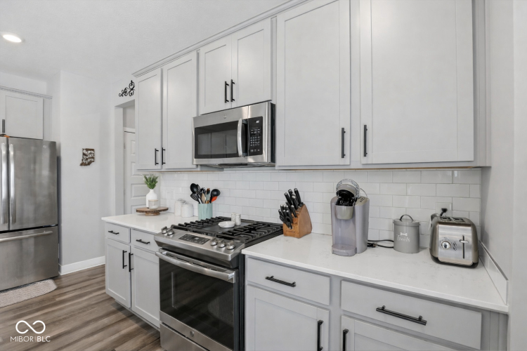 Listing Image 15