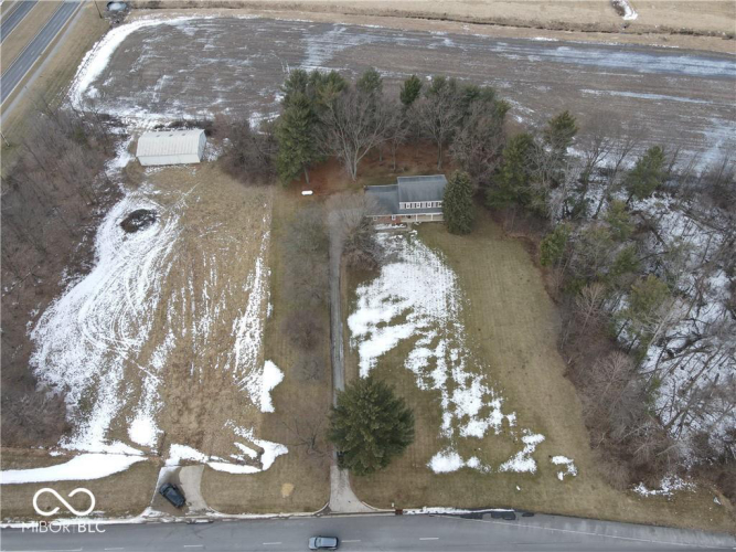 Listing Image 4