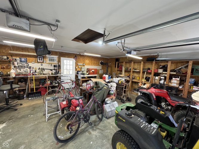 Listing Image 32