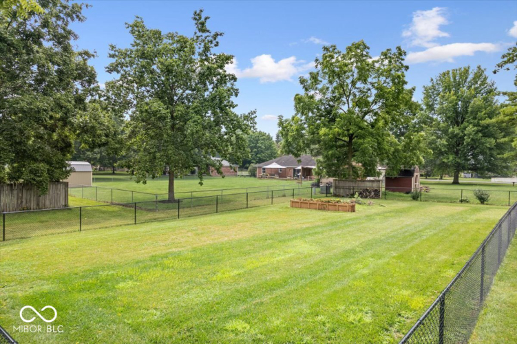 Listing Image 37
