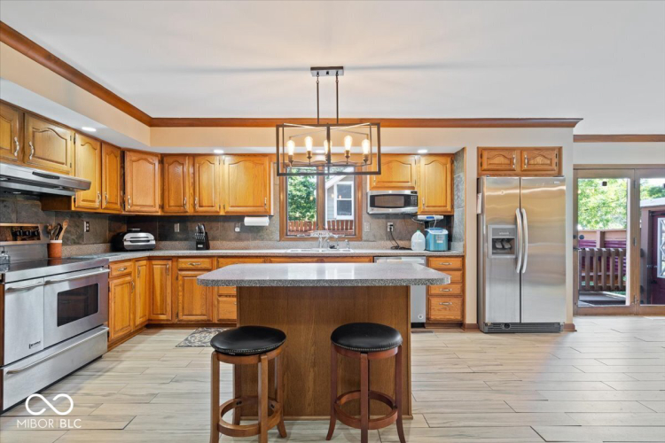 Listing Image 9