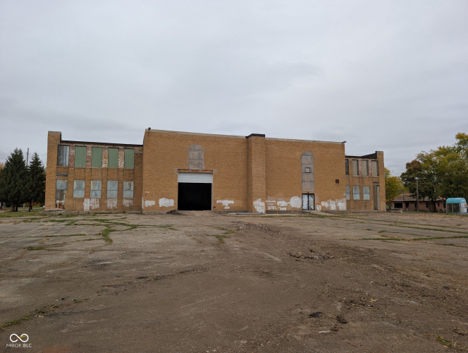 Listing Image 3