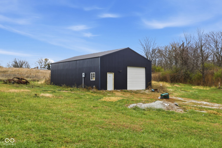 Listing Image 10