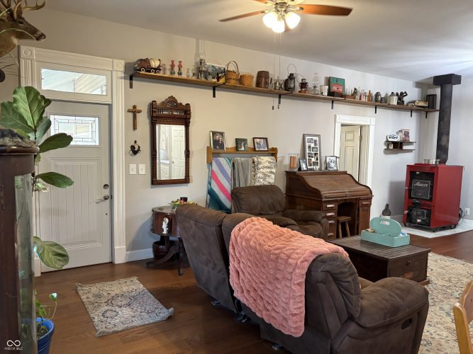 Listing Image 24