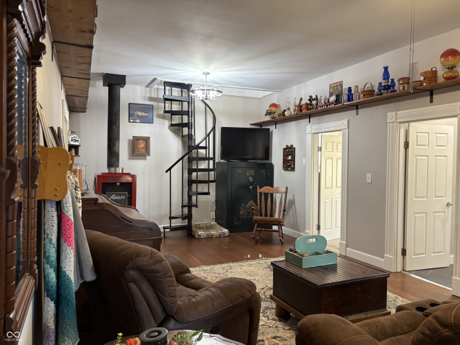 Listing Image 26