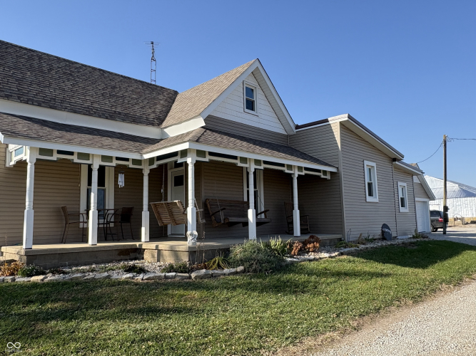 Listing Image 5