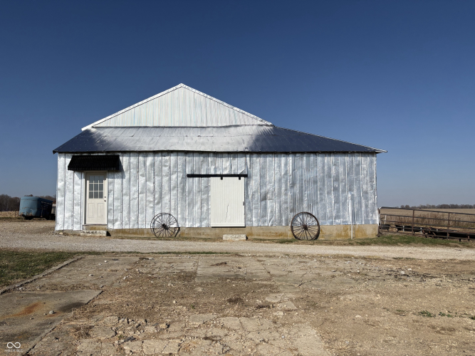 Listing Image 50