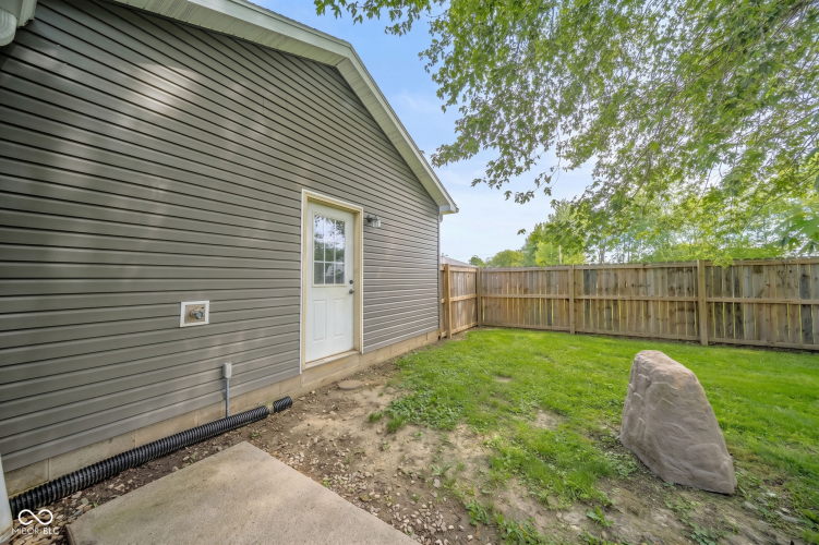 Listing Image 29