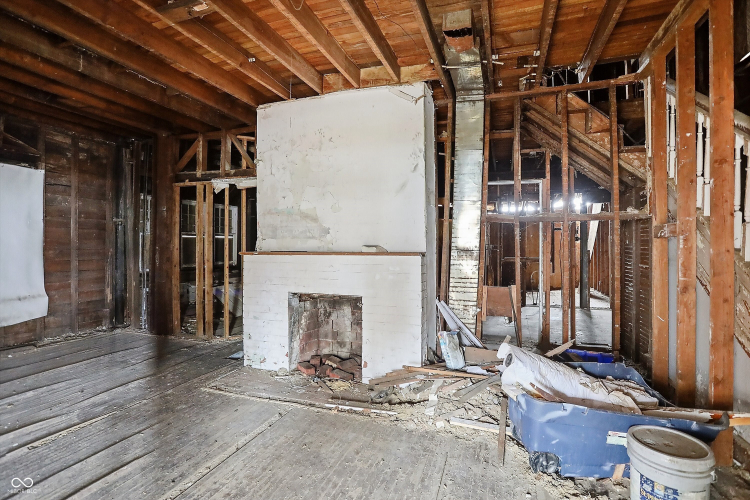 Listing Image 6