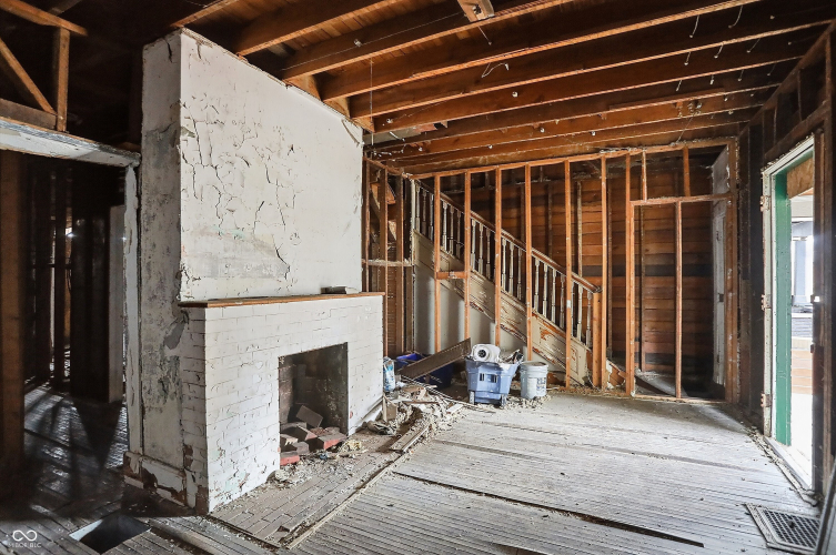 Listing Image 8