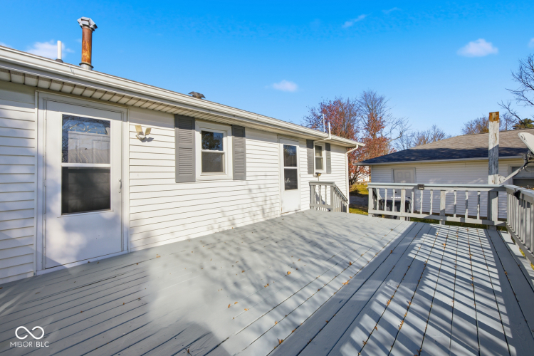 Listing Image 12