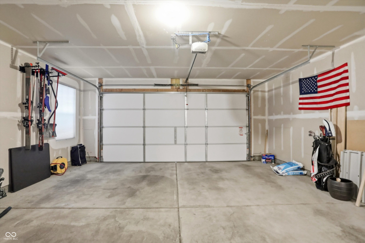 Listing Image 42