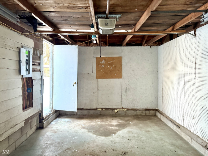 Listing Image 29