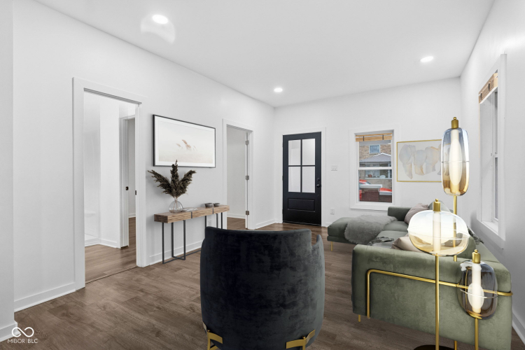 Listing Image 11