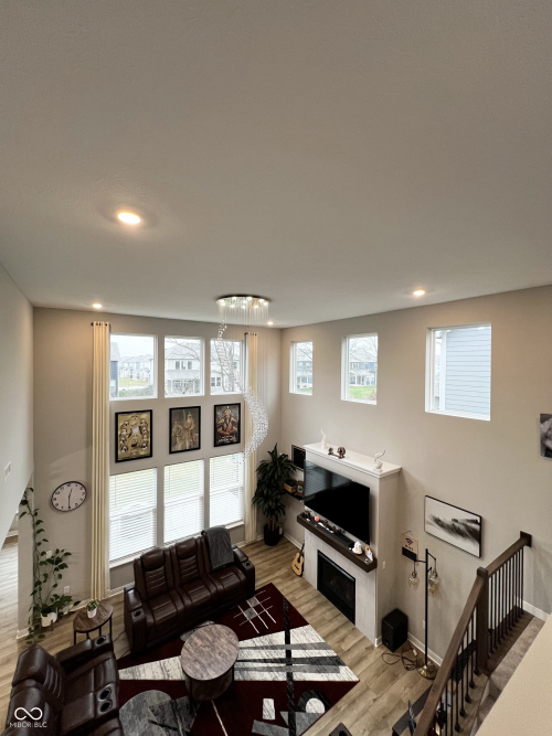 Listing Image 16