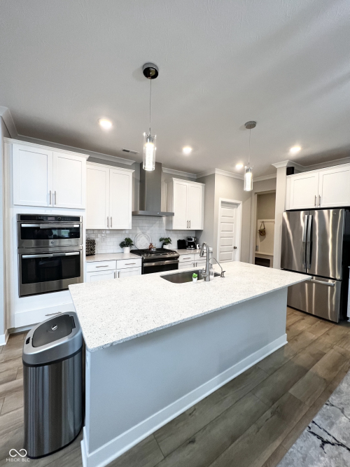 Listing Image 9