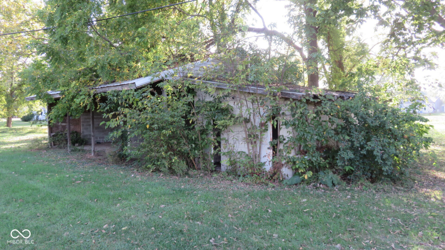 Listing Image 5