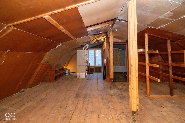 Listing Image 36