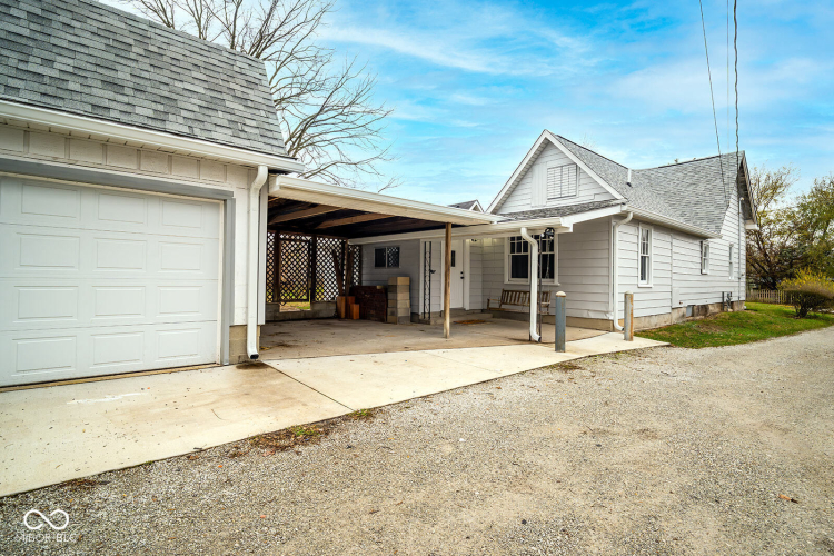 Listing Image 38