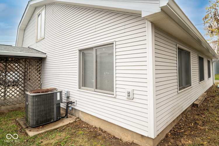 Listing Image 39