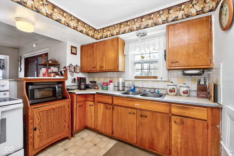 Listing Image 13