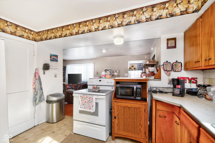 Listing Image 14