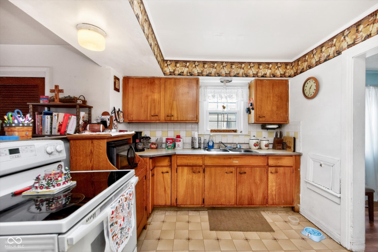 Listing Image 18